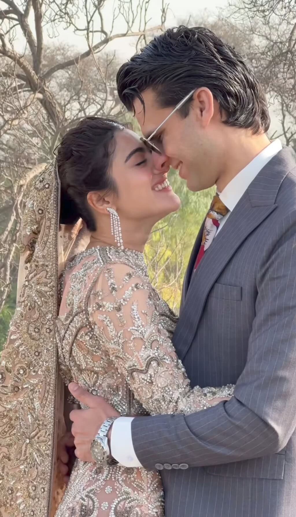 Hina Afridi & Taimoor Akbar Romantic Walima Photoshoot BTS