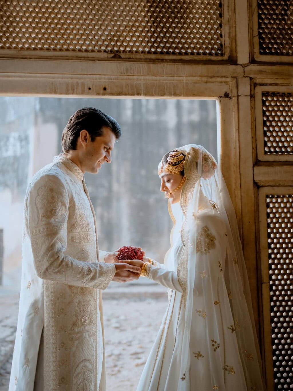 Hina Afridi & Taimoor Akbar Nikah Photoshoot