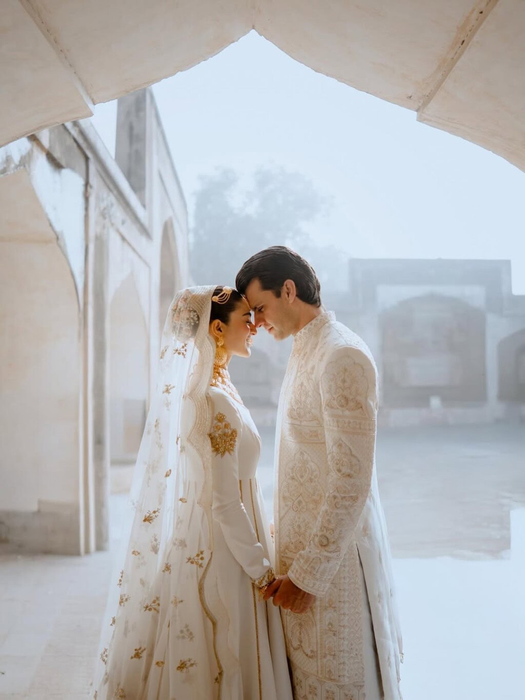 Hina Afridi & Taimoor Akbar Nikah Photoshoot