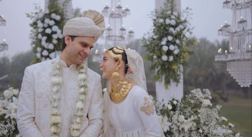 Hina Afridi & Taimoor Akbar Sentimental Nikah Video