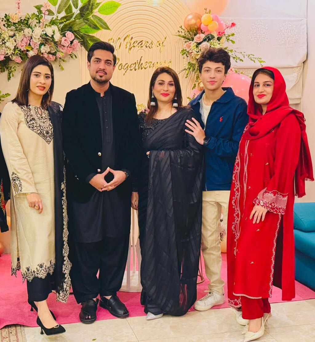 Iqrar ul Hassan Celebrates 20th Wedding Anniversary