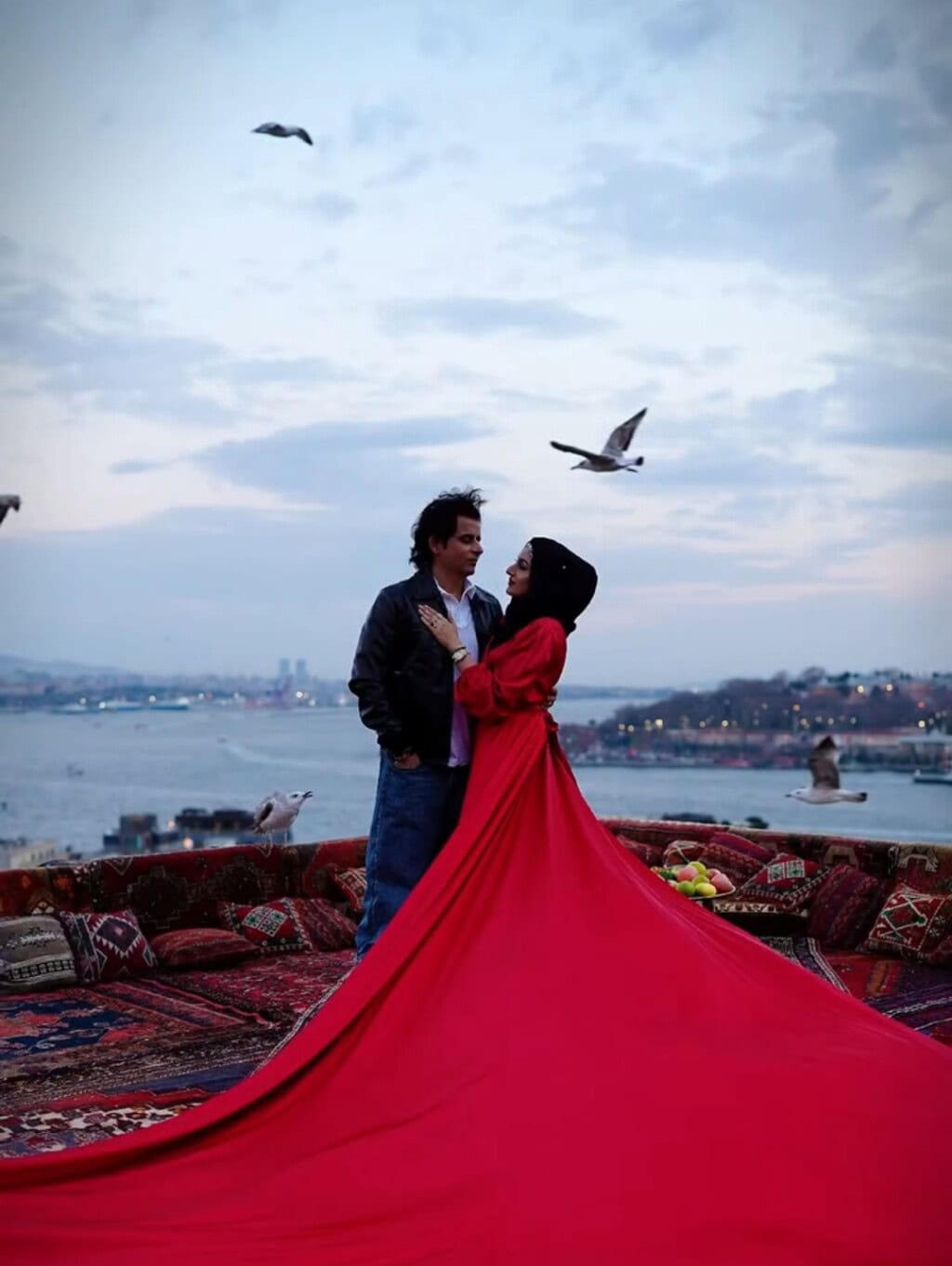 Irshad Bhatti’s Dreamy Photoshoot with Wife
