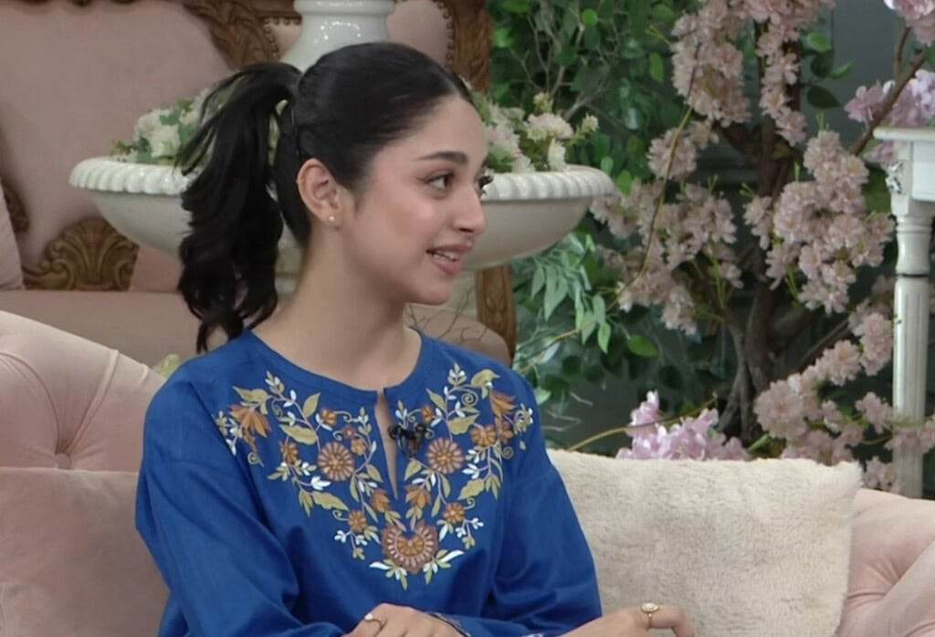 Jama Taqseem’s Sidra About her Dramatic First Meeting with Mawra Hocane