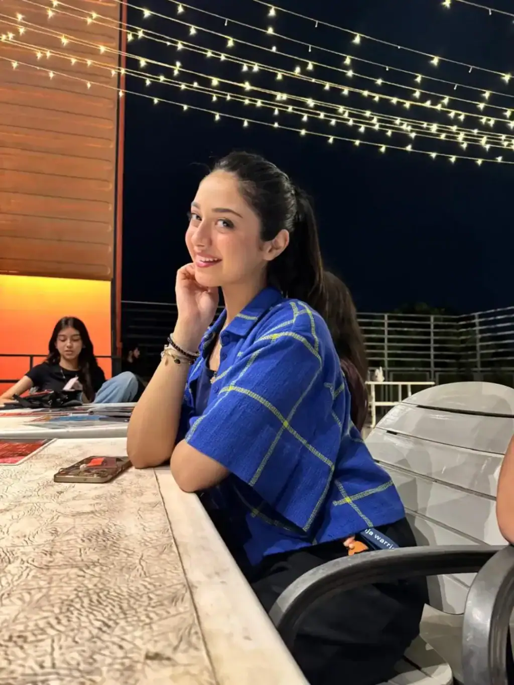 Jama Taqseem’s Sidra About her Dramatic First Meeting with Mawra Hocane