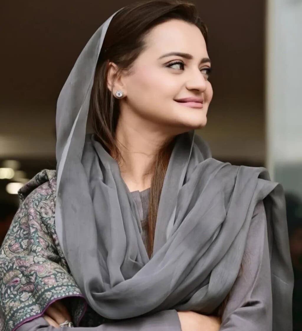 Marriyum Aurangzeb Glow Up at Junaid Safdar’s Wedding Goes Viral