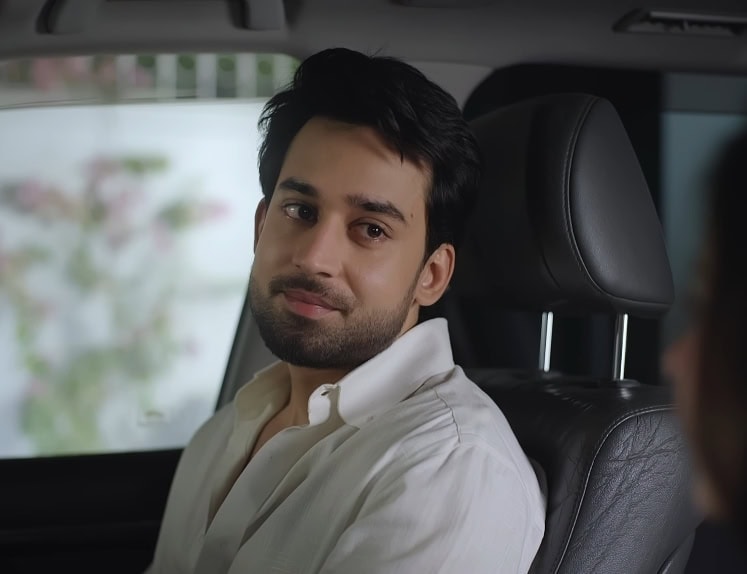 Indians Swoon Over Bilal Abbas as Kamyar