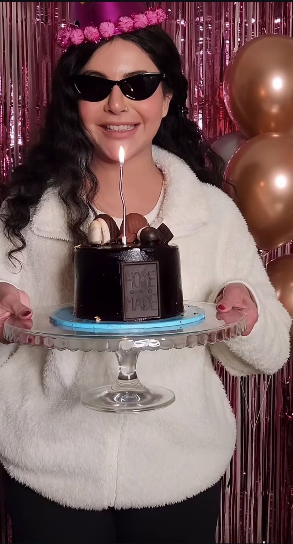 Nida Yasir’s Over-the-Top Birthday Celebration Gets Fans Talking