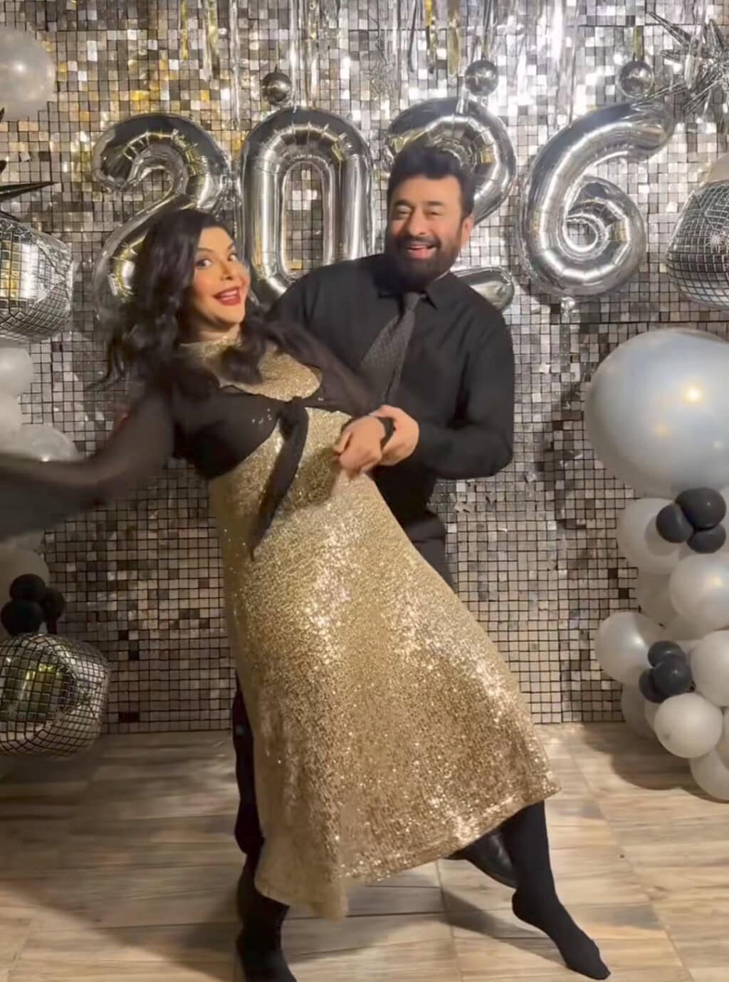 Nida Yasir's Clownish New Year Look Trolled Nida Yasir’s Clownish New Year Look Trolled