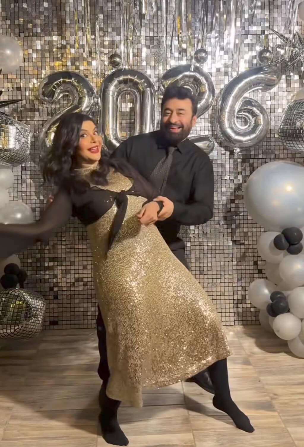Nida Yasir's Clownish New Year Look Trolled Nida Yasir’s Clownish New Year Look Trolled