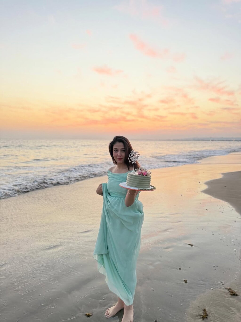Meri Bahuain Fame Fabiha Celebrates Birthday
