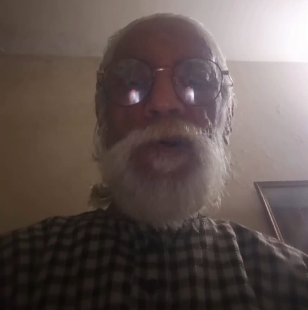 Rashid Mehmood Requests for Prayers in Latest Video