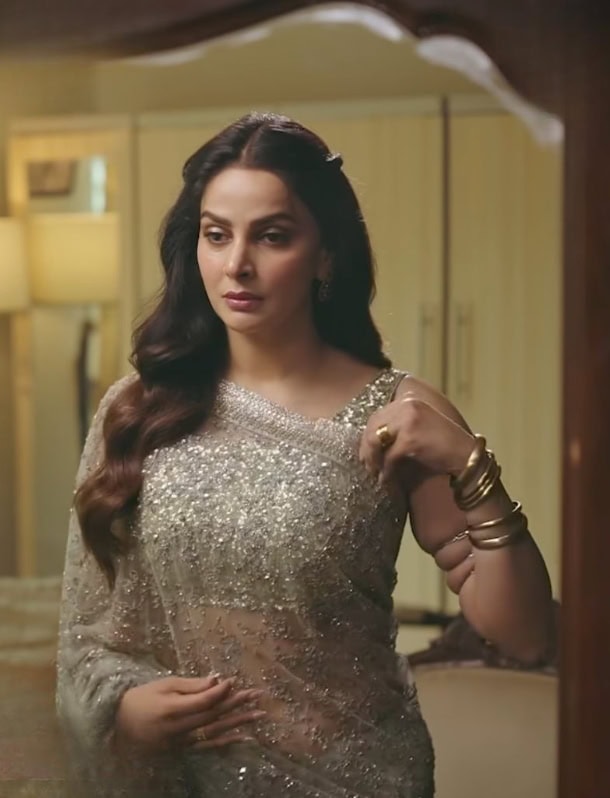 Saba Qamar’s Boldness in Muamma & Latest Photoshoot Severely Criticized