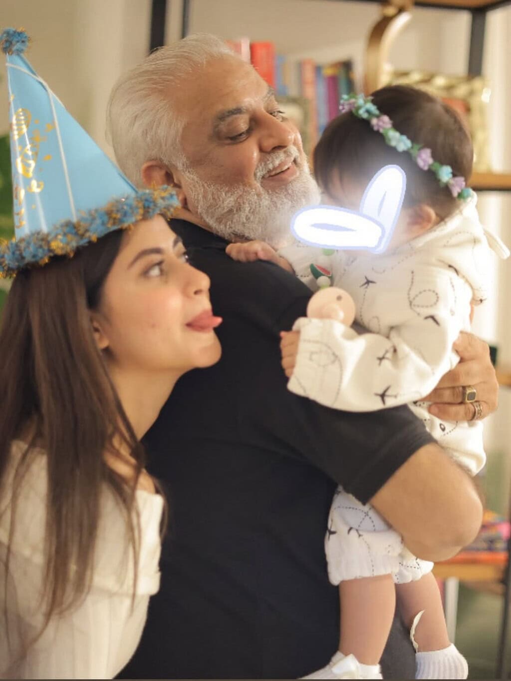 Sajal Aly Celebrates Birthday With Her Family