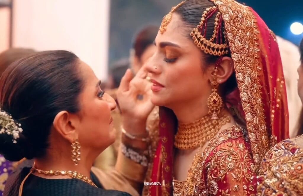 Salma Zafar Asim Daughter’s Emotional Rukhsati Video