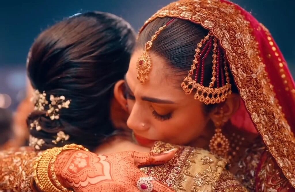 Salma Zafar Asim Daughter’s Emotional Rukhsati Video