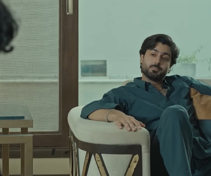 Viewers Mock Nadia Khan for Praising Zaviyar Nauman’s Acting