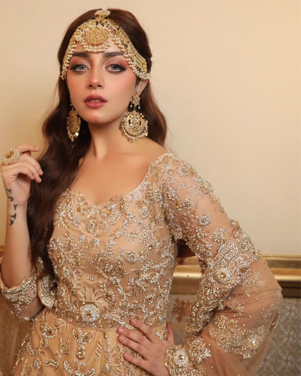 Shazia Manzoor Breaks Silence On Alizeh Shah’s Viral Fall