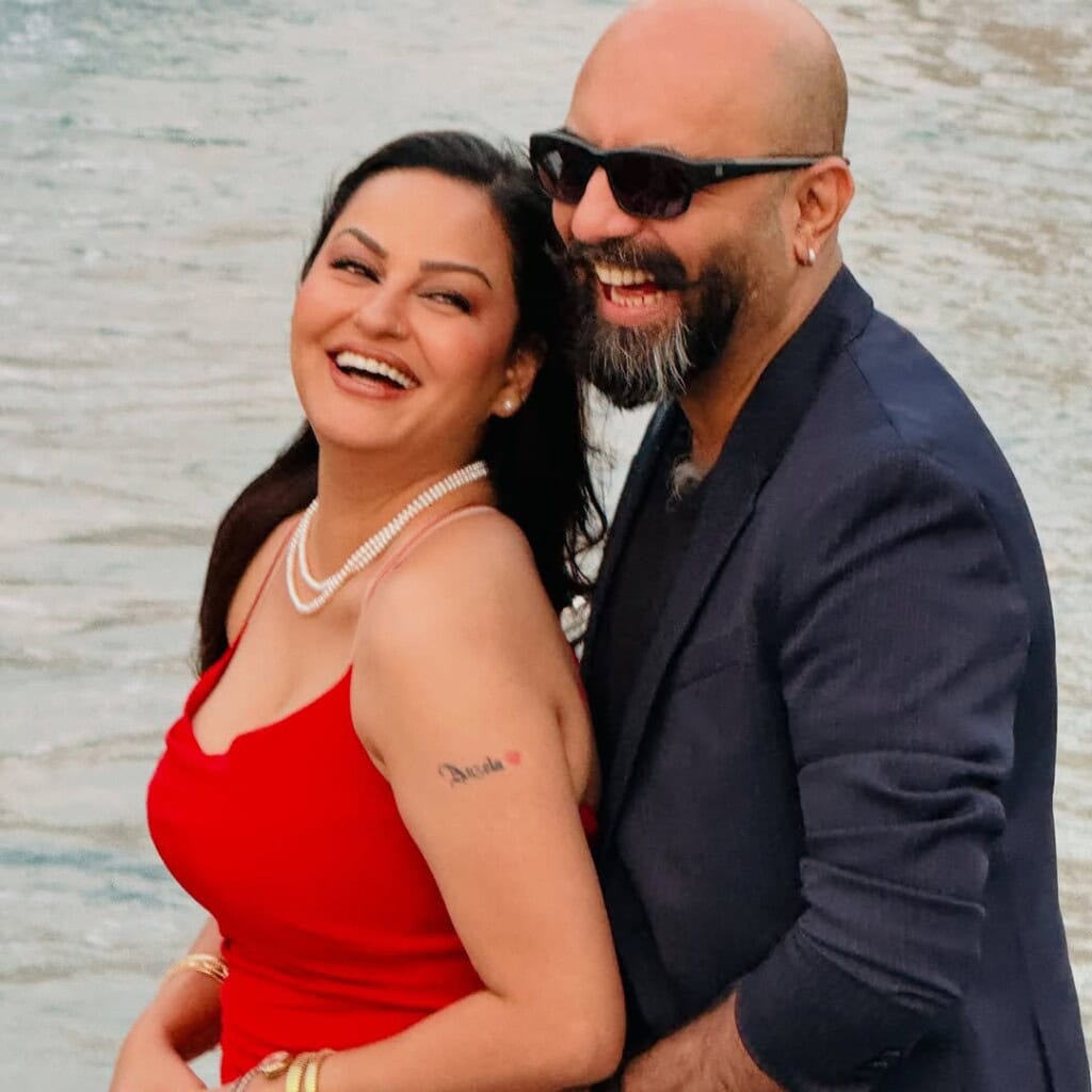 Juvaria Abbasi’s Bold Photoshoot with Husband Draws Criticism