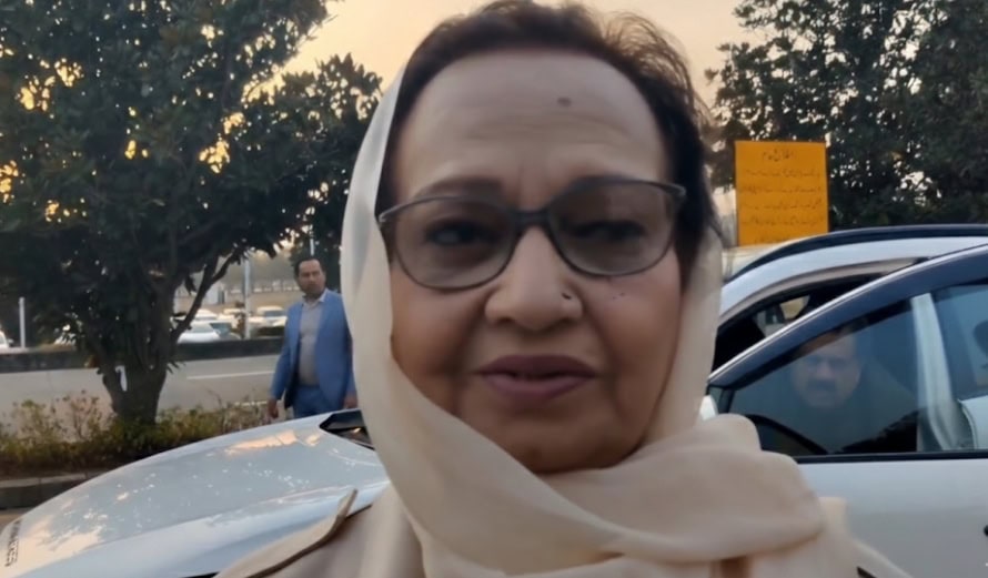Marriyum Aurangzeb’s Mother Reveals her Transformation Secret