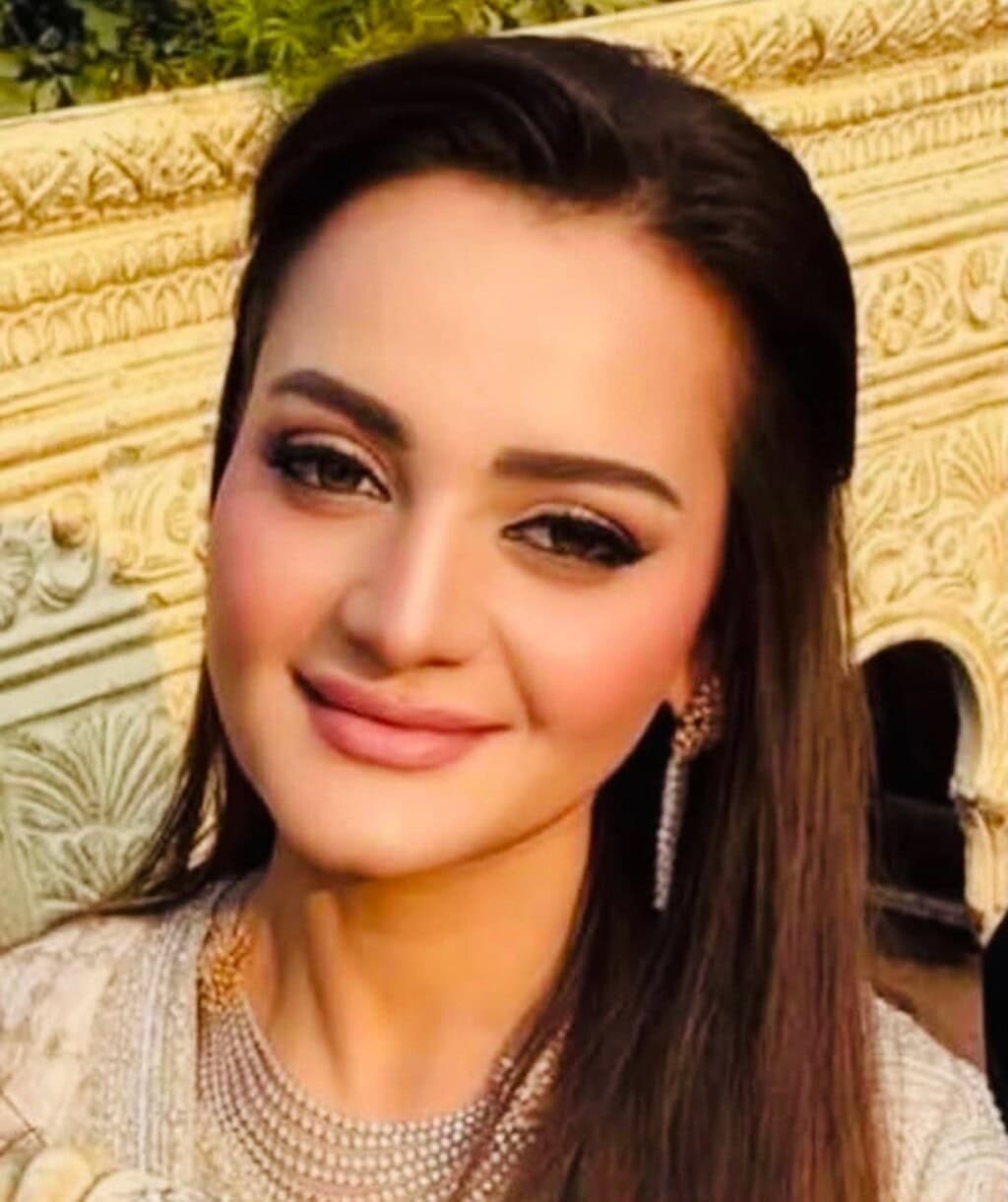 Bushra Ansari & Zara Noor Abbas Appreciate Marriyum Aurangzeb’s Transformation