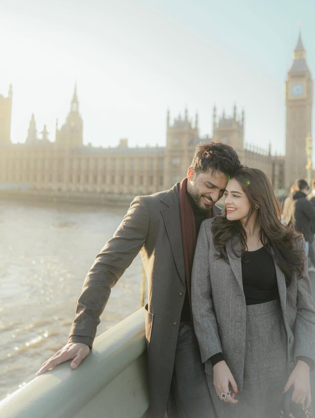 Pakistani Celebrities’ New Year Wishes & Pictures