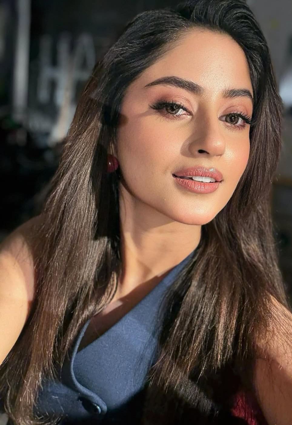 Sajal Aly Celebrates Birthday With Her Family