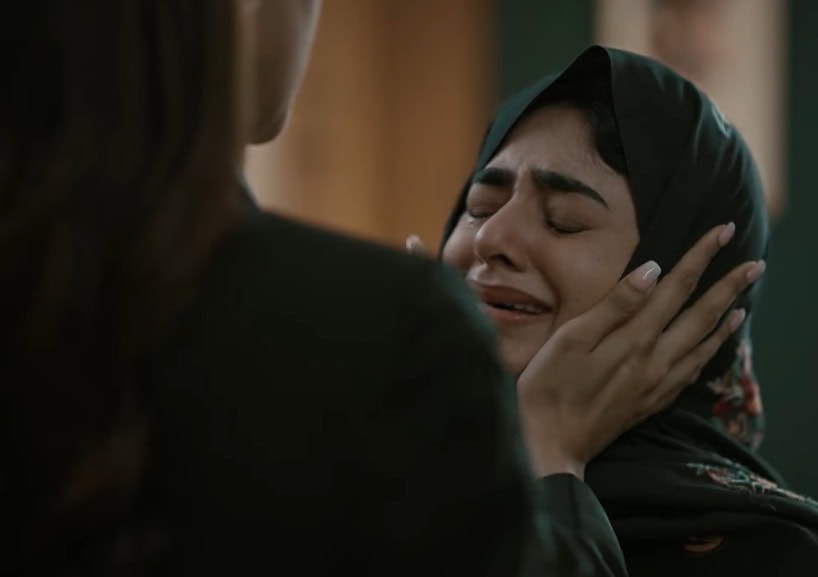 Aik Aur Pakeezah Episode 8 – Saman and Pakeezah’s Warm Hug Wins Hearts