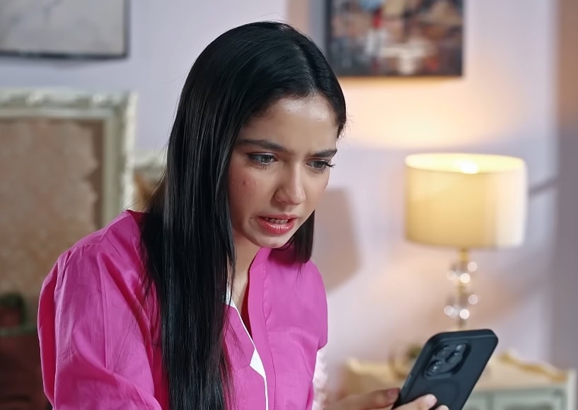 Aina Asif’s Age Claims Spark Debate