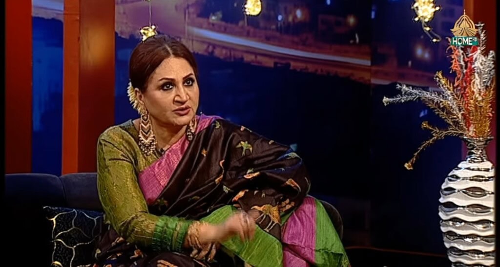 Asma Abbas on Power Of Top Actresses Endorsing Clothes
