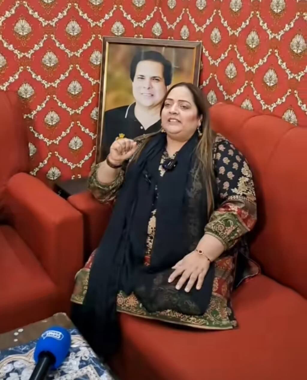 Dr Nabiha Ali Khan’s Estranged Friend Exposes Her & Fiza Ali Divorce Stunt