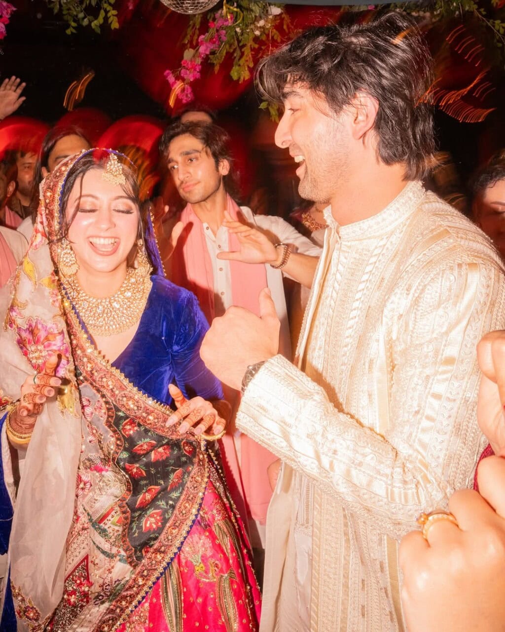Sabeena Syed & Khaqan Shahnawaz Barat Looks Criticized