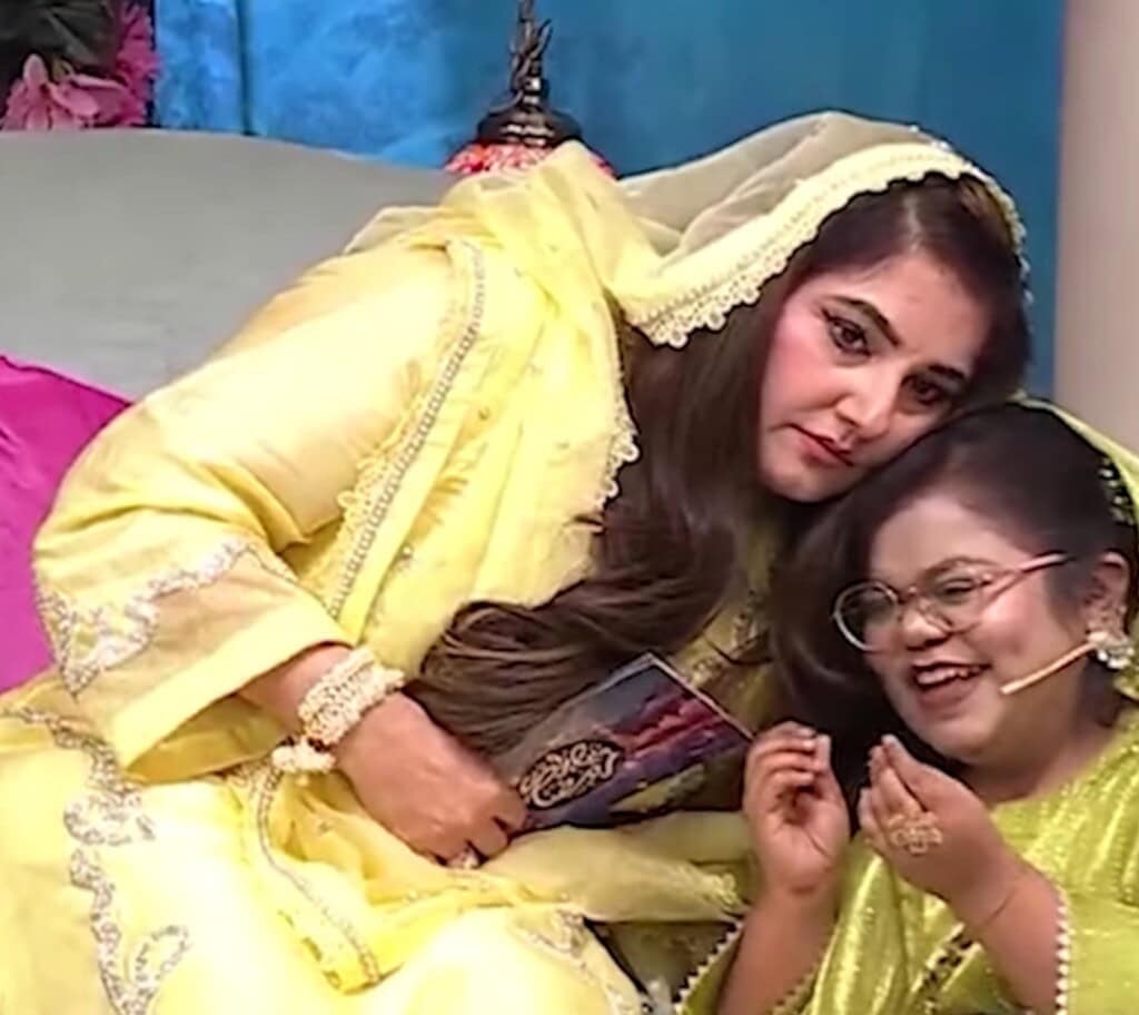 Javeria Saud Criticized For Scripted Dramatic Calls in Ramzan Transmission