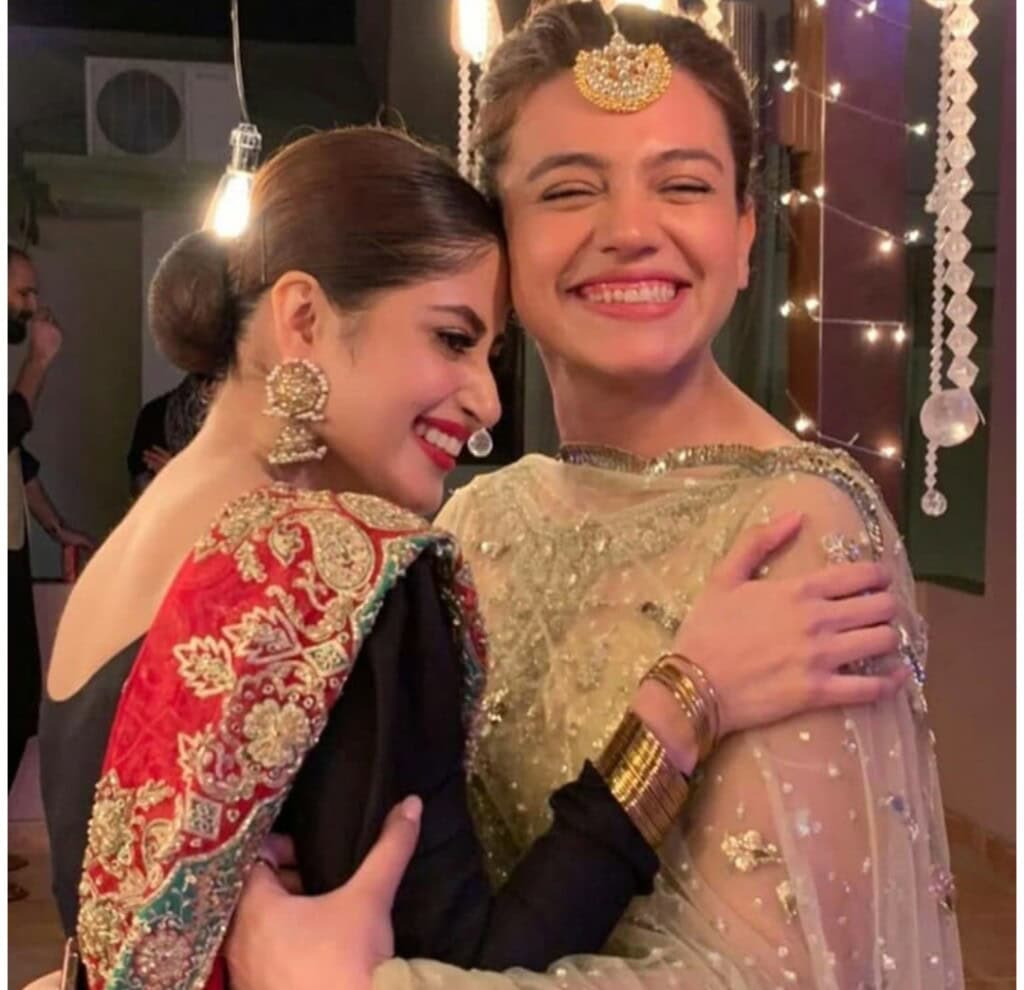 Zara Noor Abbas On Fight With Sajal Aly