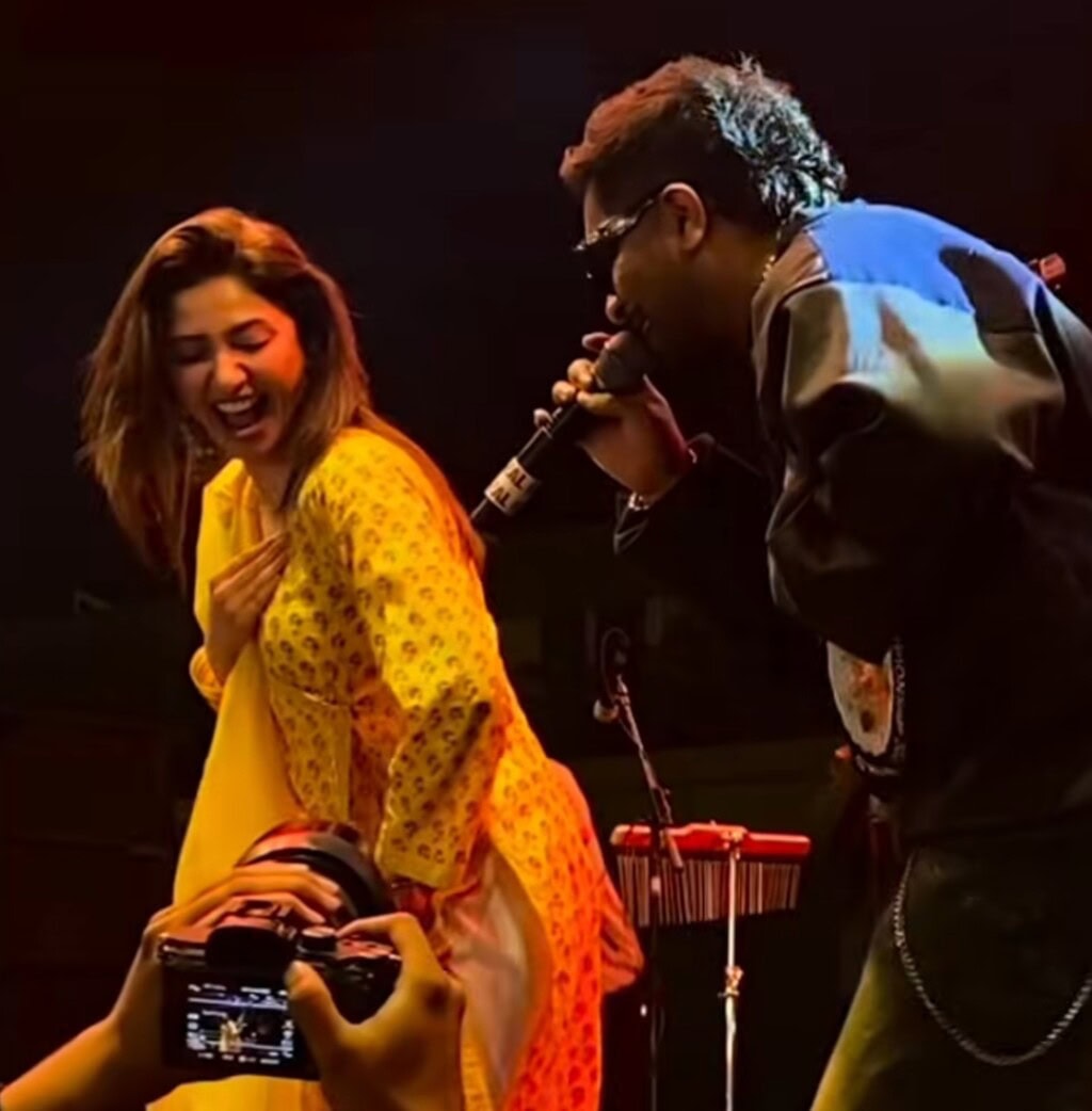 Mahira Khan’s Dance at Asim Azhar’s Concert Fails to Impress Public Mahira Khan’s Dance at Asim Azhar’s Concert Fails to Impress Public