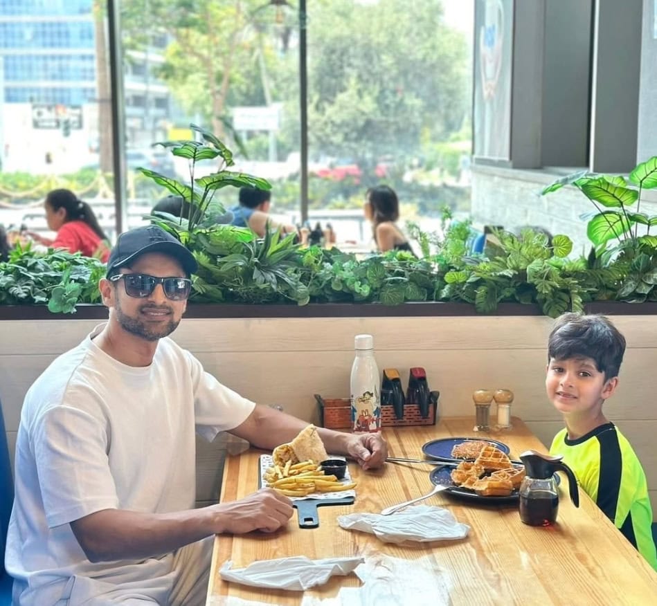Shoaib Malik Issues a Statement Amid Third Marriage Rumors