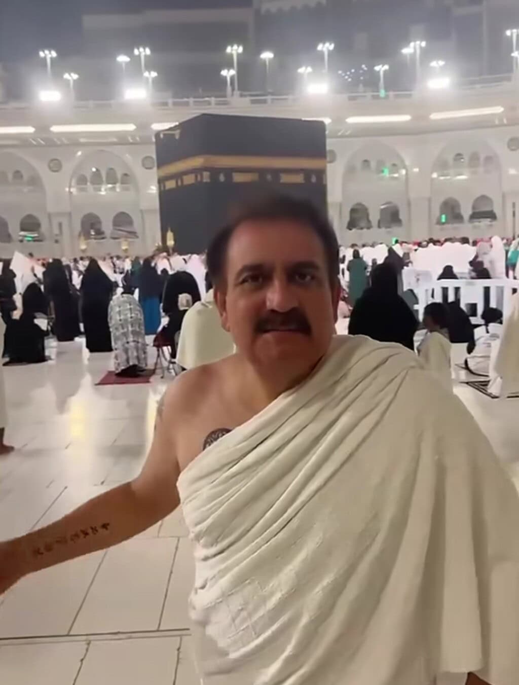 Tauseeq Haider Responds to Criticism Over Tattoos During Umrah