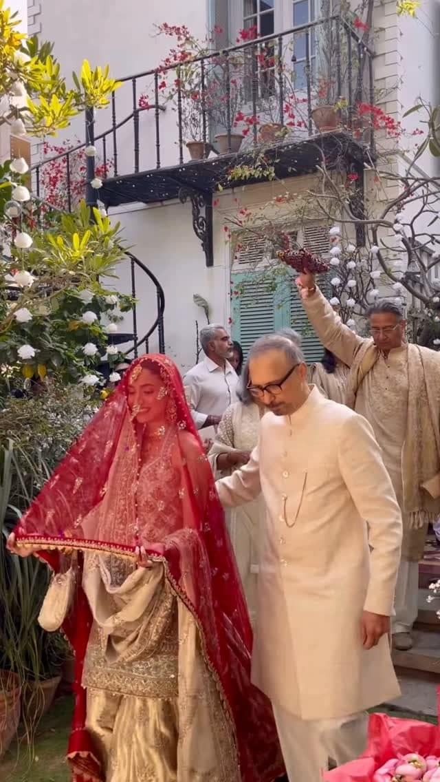 Mahira Khan & Sheheryar Munawar Dance At Asim Raza’s Daughter’s Wedding