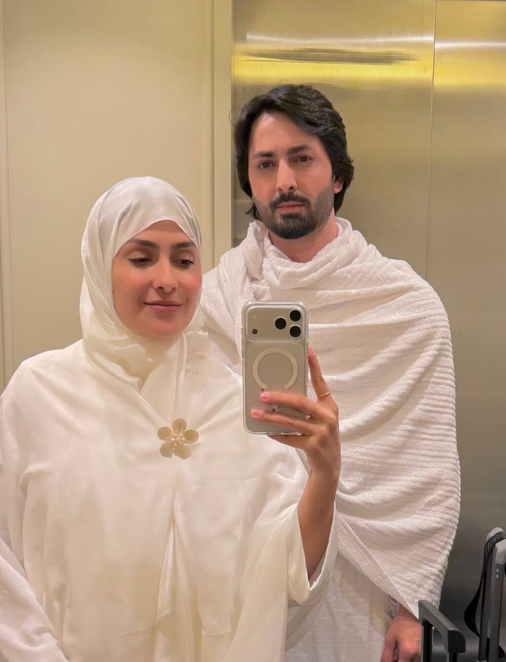 Ayeza Khan & Danish Taimoor Ramadan Celebration In Makkah Ayeza Khan & Danish Taimoor Ramadan Celebration In Makkah