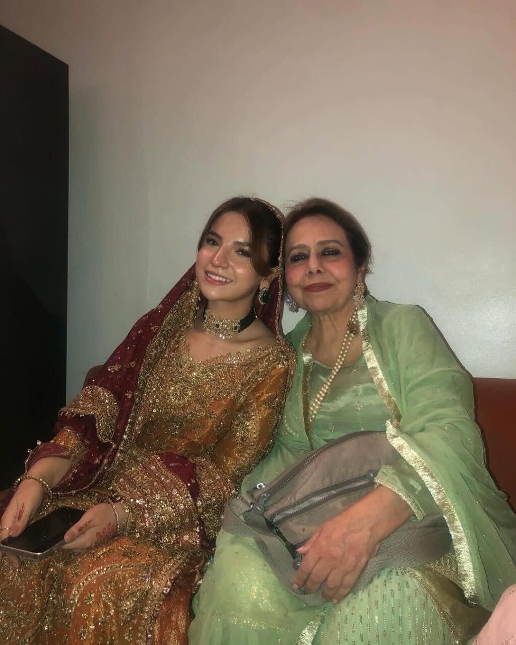 Beo Rana Zafar Beautifully Explains Older & Younger Marriages