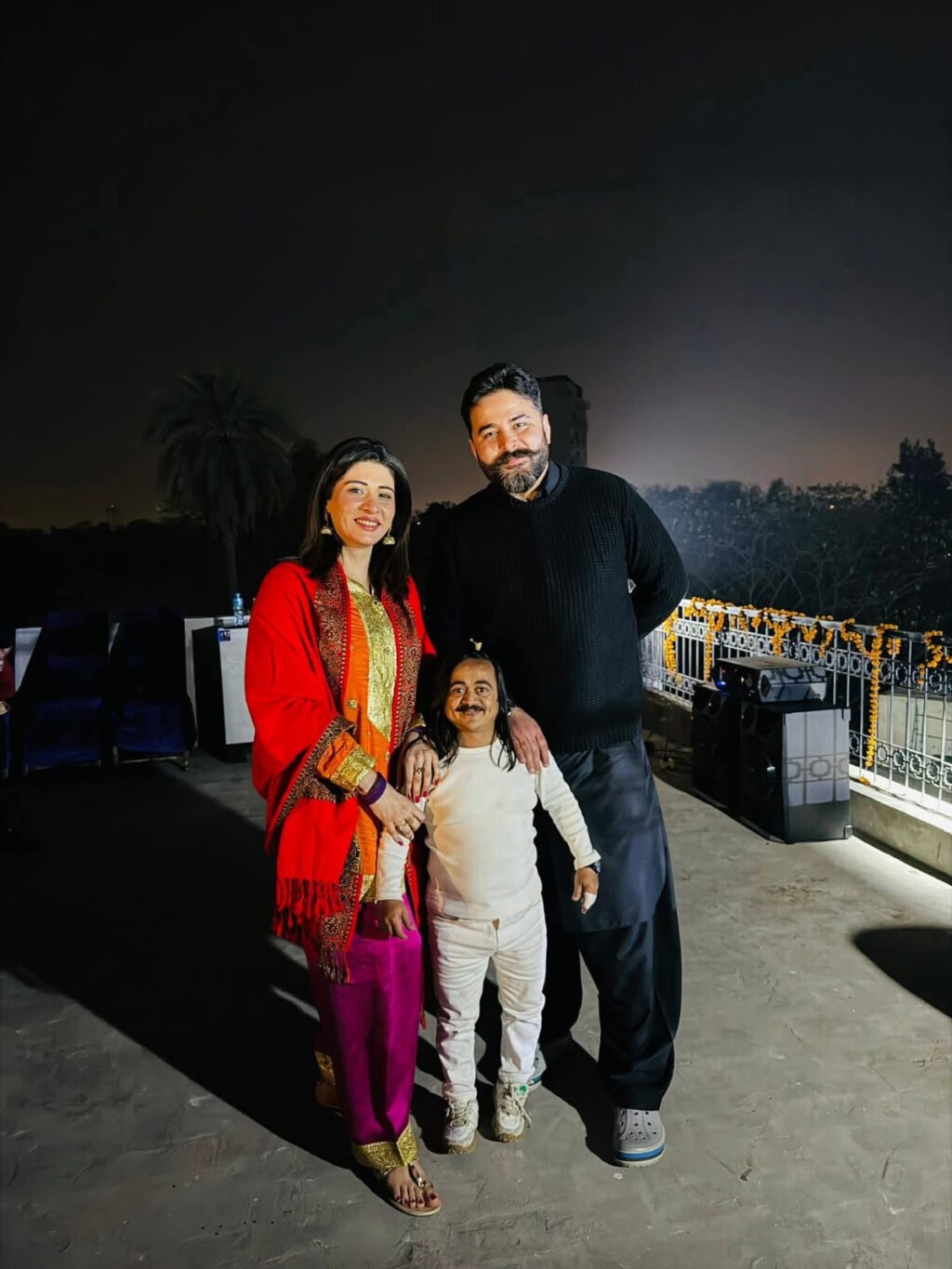 Iqrar Ul Hassan’s Three Wives Celebrate Basant Together