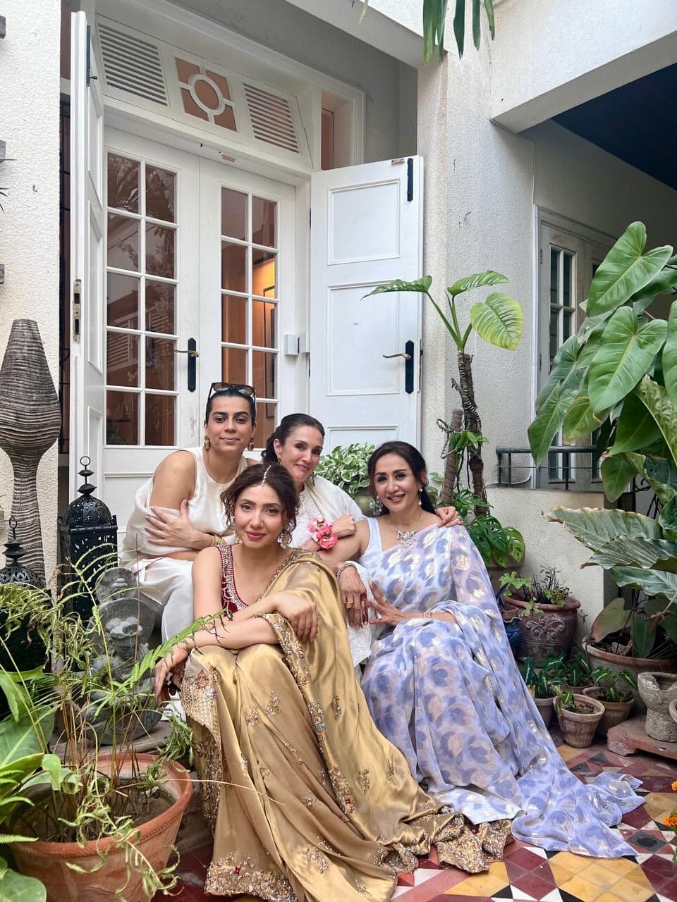 Mahira Khan Shares Beautiful Clicks With Husband & Friends