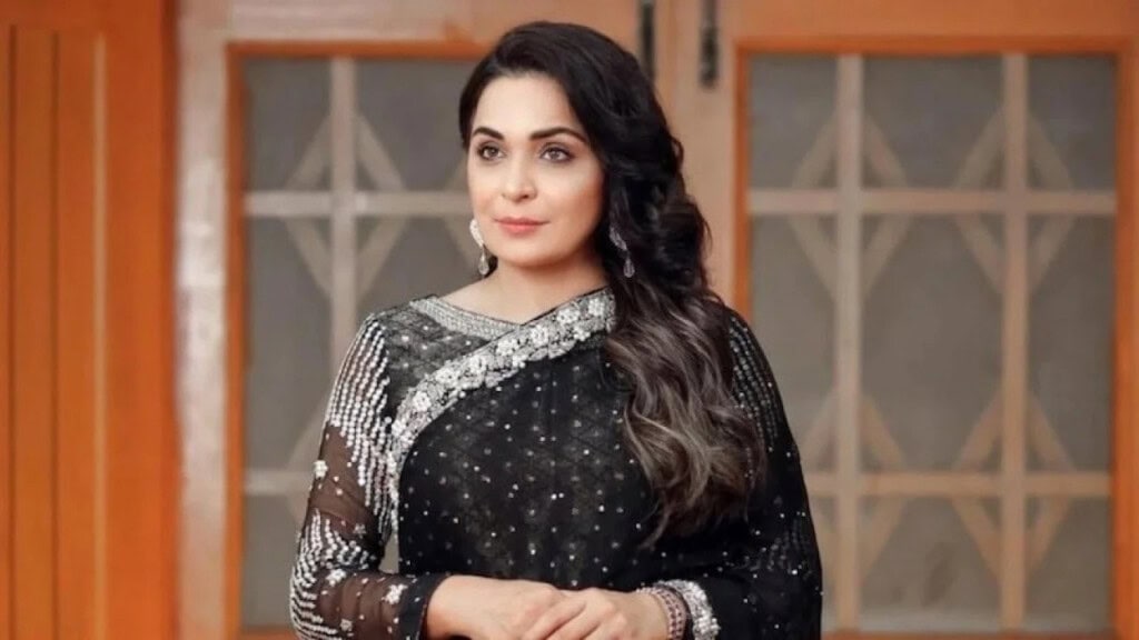 Film Star Meera Admitted In Psychological Hospital