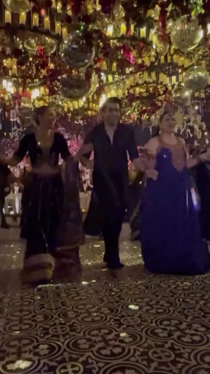 Mahira Khan & Sheheryar Munawar Dance At Asim Raza’s Daughter’s Wedding