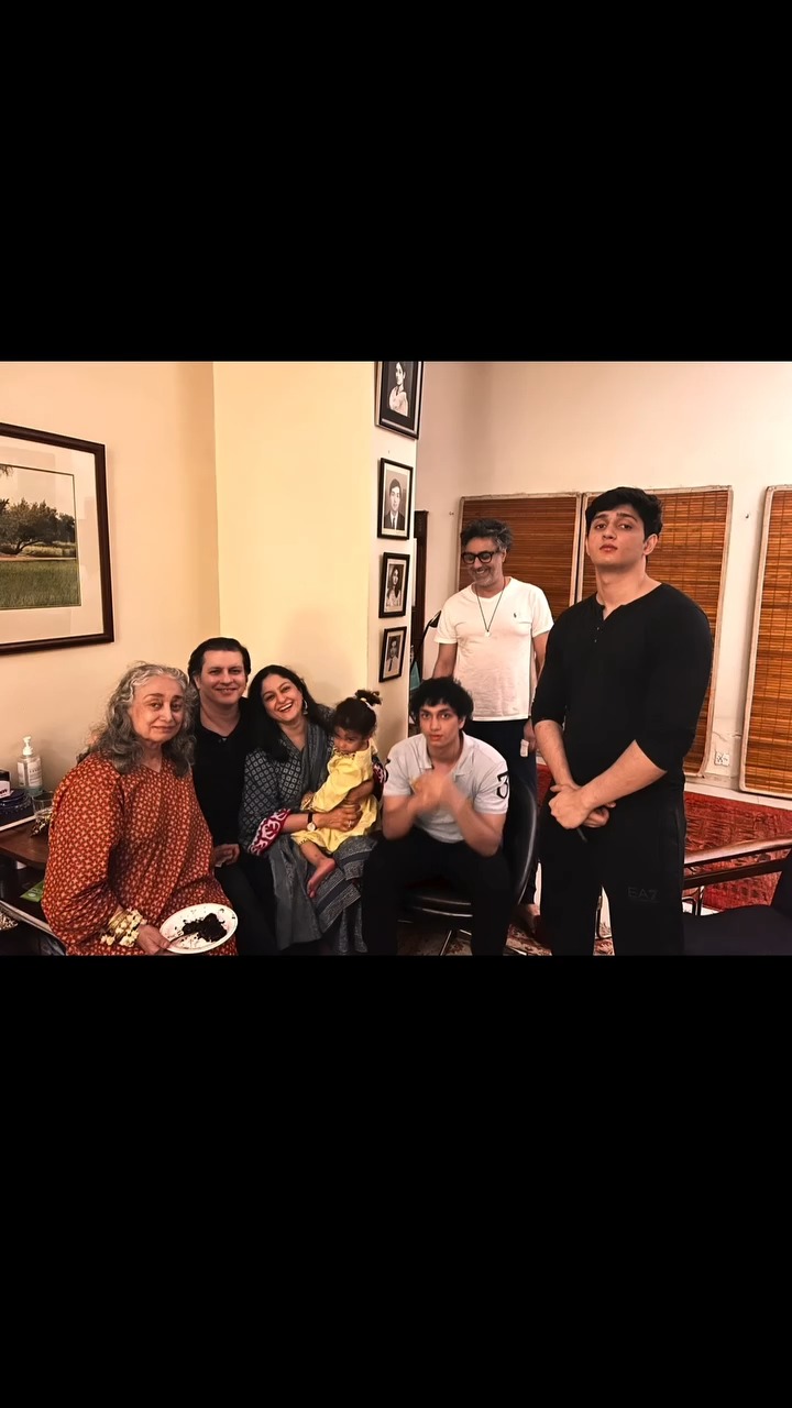 Nadia Jamil’s Sweet 25th Anniversary Wish