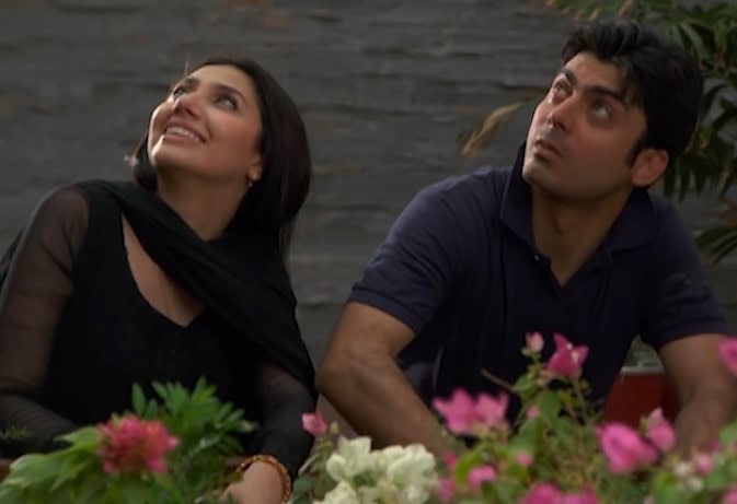 Bee Gul’s Interesting Take On Heroines Dancing In The Rain