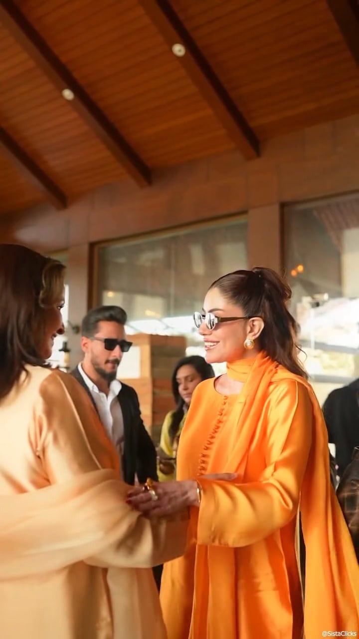 Saba Faisal Celebrates Her Birthday In Style