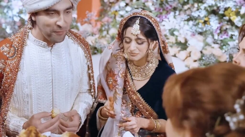 Sabeena Syed & Khaqan Shahnawaz Barat Looks Criticized