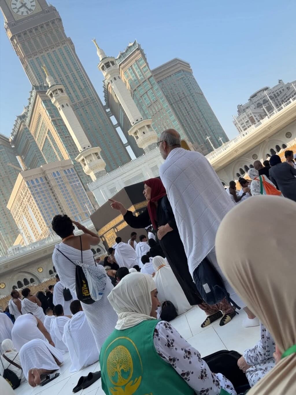 Samiya Hijab Performs Umrah