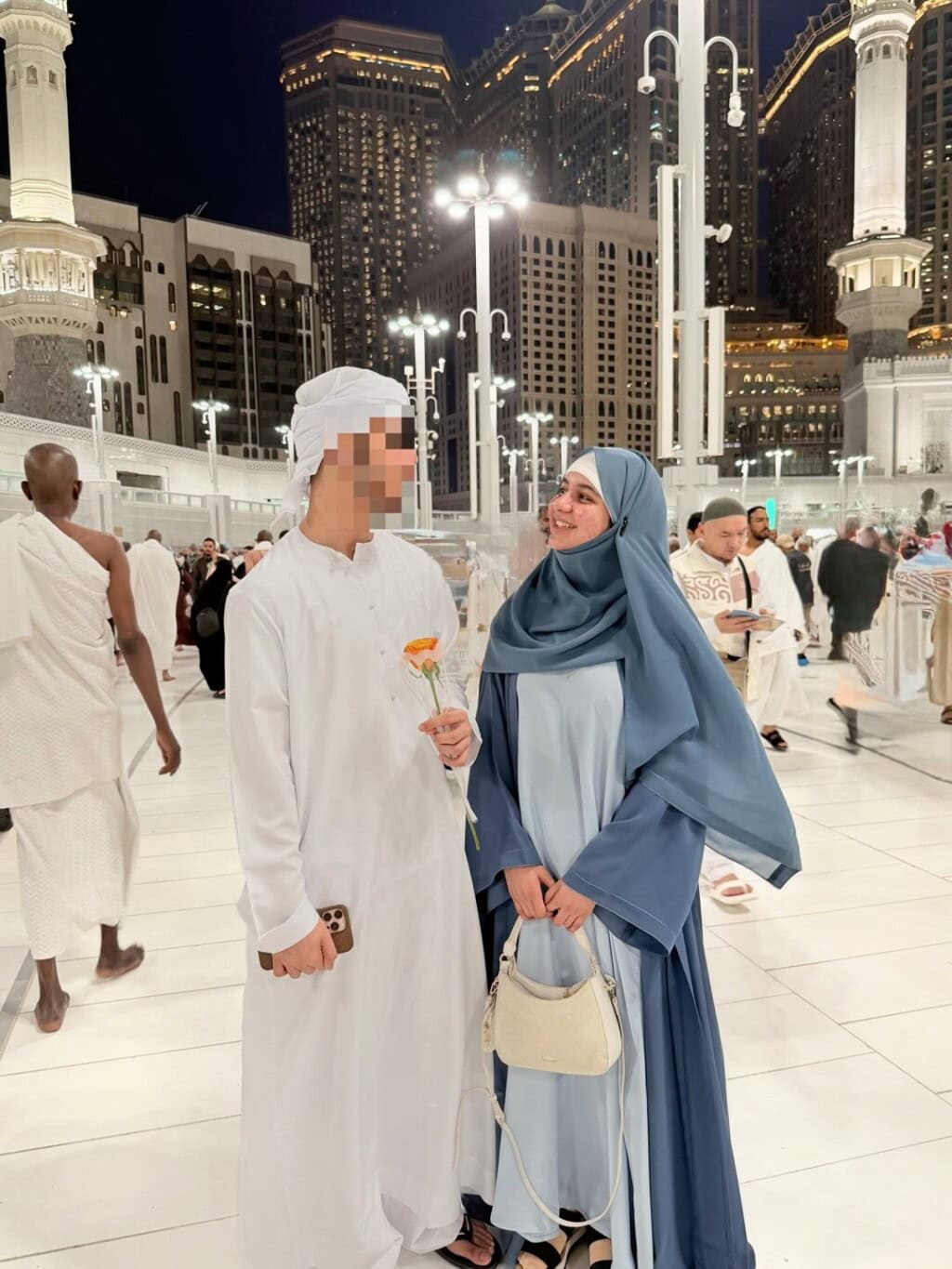 Samiya Hijab Performs Umrah