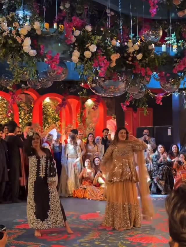 Khaqan Shahnawaz & Sabeena Syed Wedding Dances Go Viral